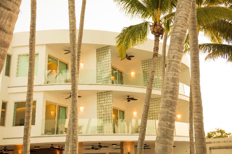 Otel Vista Vallarta All Suites On The Beach