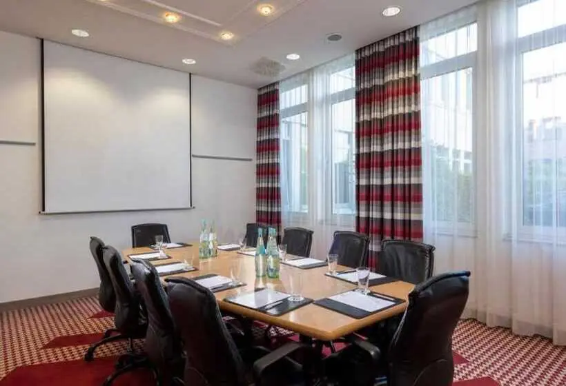 Sunday Hotel Frankfurt Airport - Neu-Isenburg