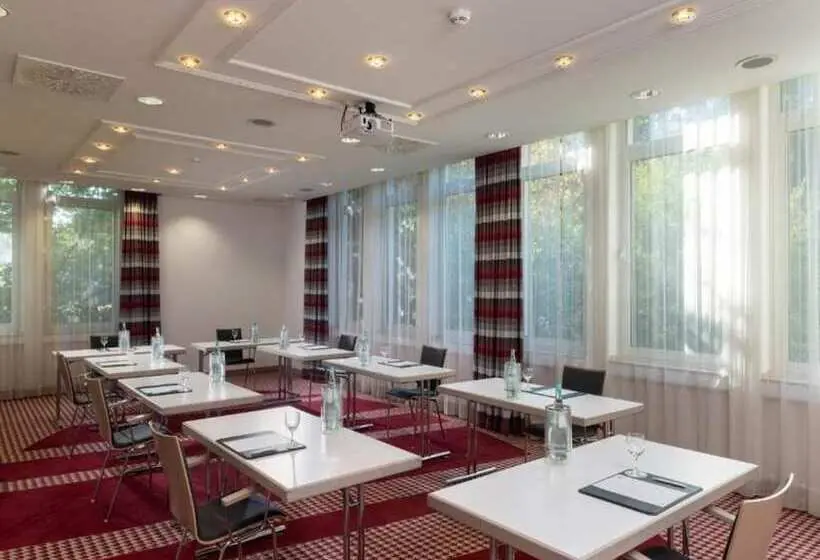 Sunday Hotel Frankfurt Airport - Neu-Isenburg