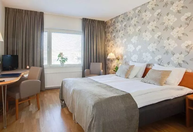 Отель Best Western Capital