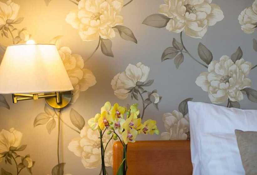 酒店 Best Western Capital