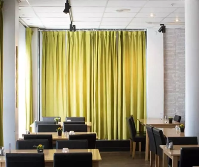 Отель Best Western Capital