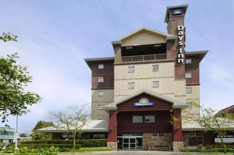 Hotel Days Inn By Wyndham Vancouver Airport