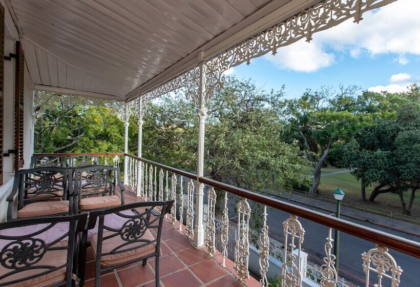 Отель Evergreen Manor And Spa