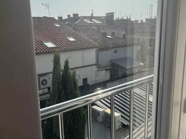 בית מלון כפרי Galija