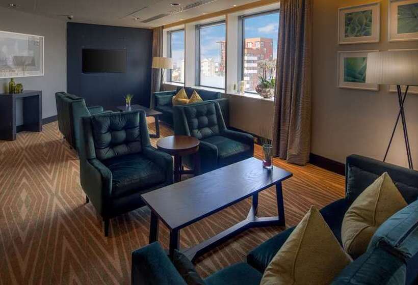 هتل Hilton London Canary Wharf