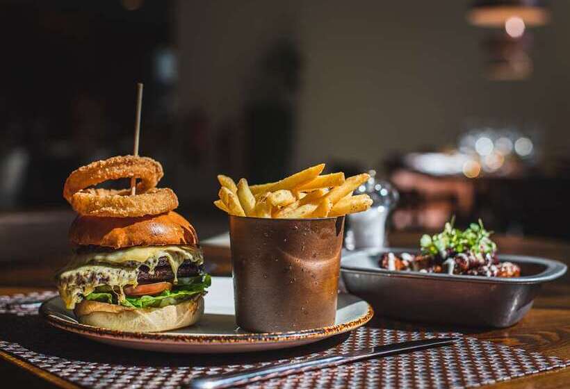 هتل Hilton London Canary Wharf