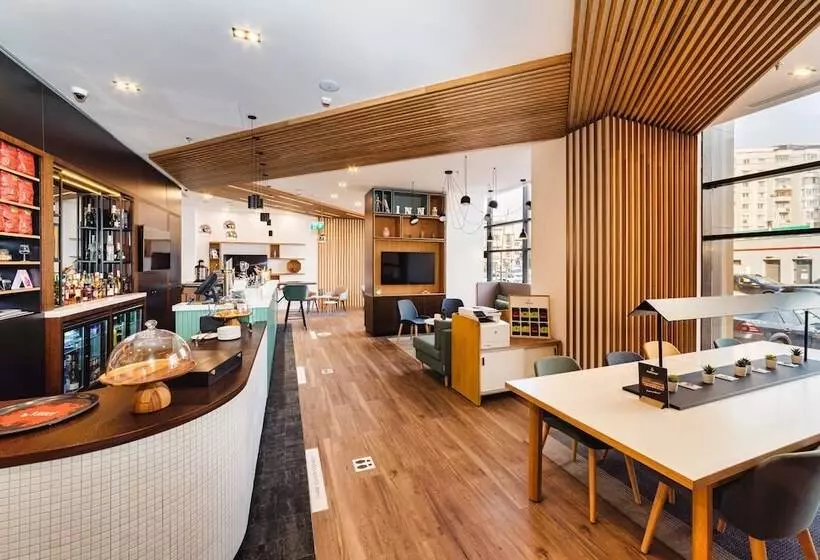 هتل Holiday Inn Bucharest Times, An Ihg