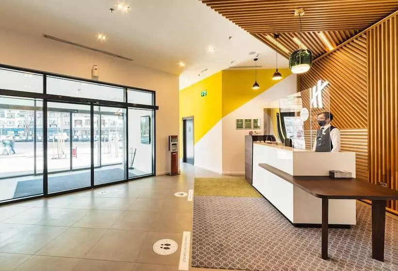 هتل Holiday Inn Bucharest Times, An Ihg