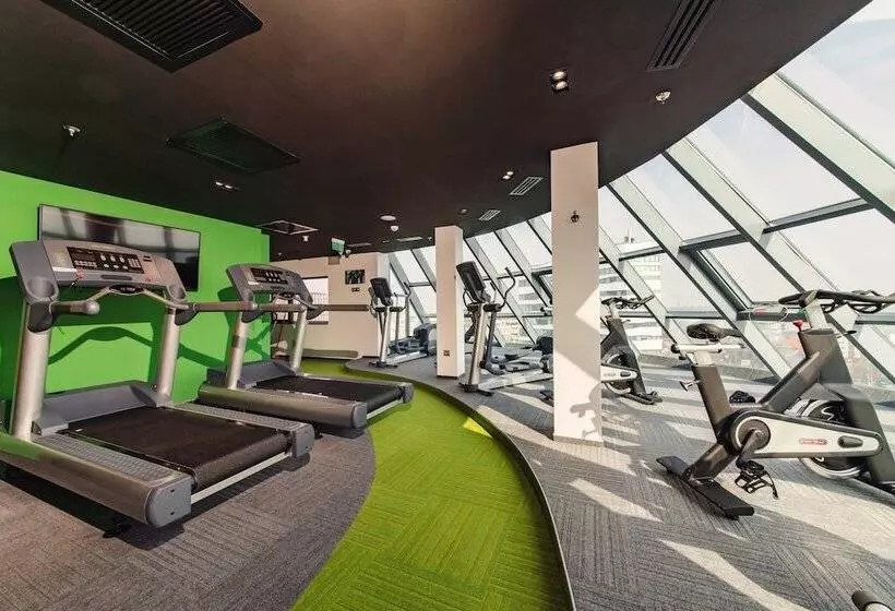 هتل Holiday Inn Bucharest Times, An Ihg