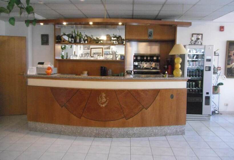 هتل Hôtel Sampiero