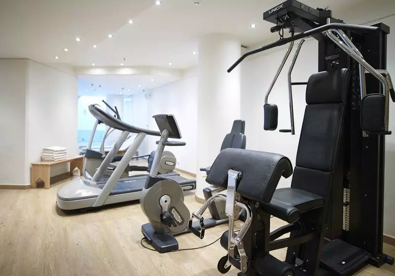 Отель Kriti Beach