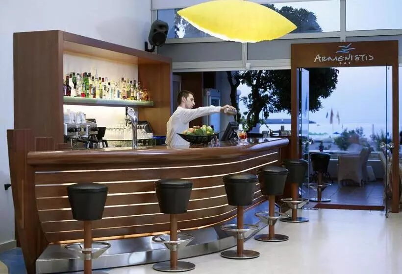 Отель Kriti Beach