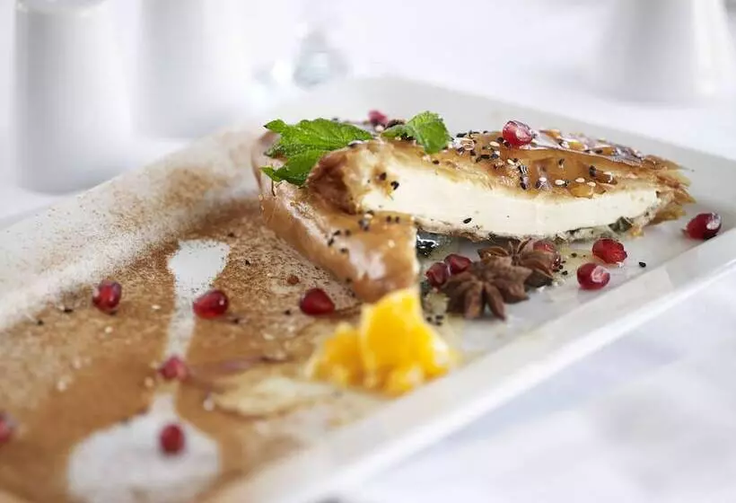 Отель Kriti Beach