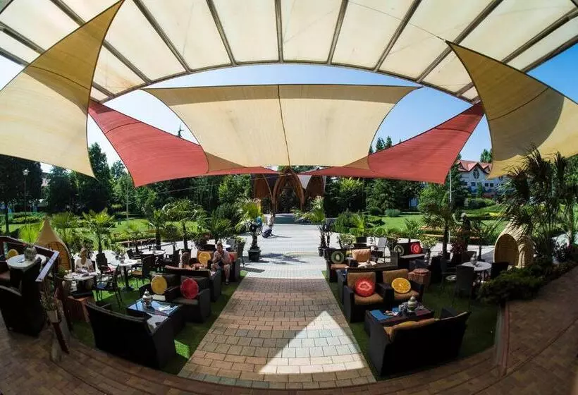 호텔 Mendan Magic Spa & Wellness