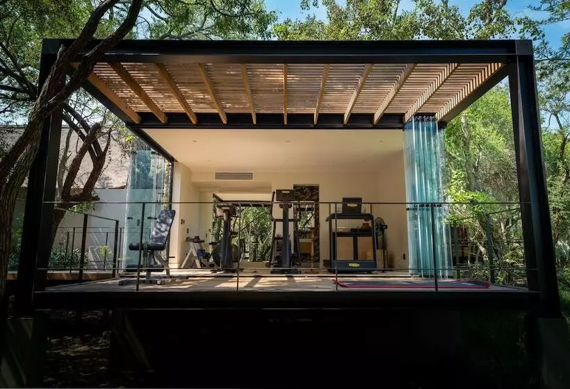 בית מלון כפרי Monwana