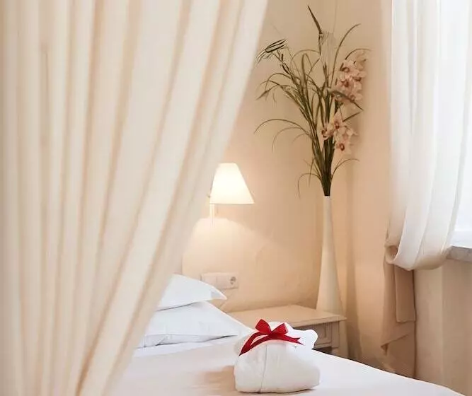 هتل Rixwell Collection Savoy Boutique