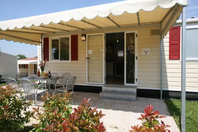 هتل The Garda Village