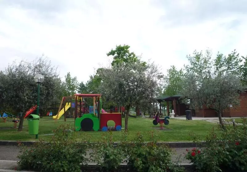 هتل The Garda Village