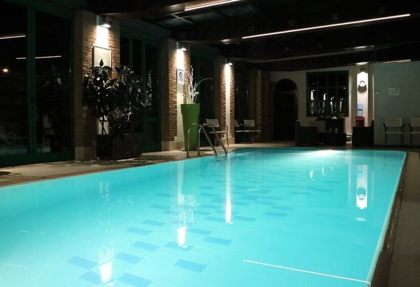 هتل Villa Malaspina