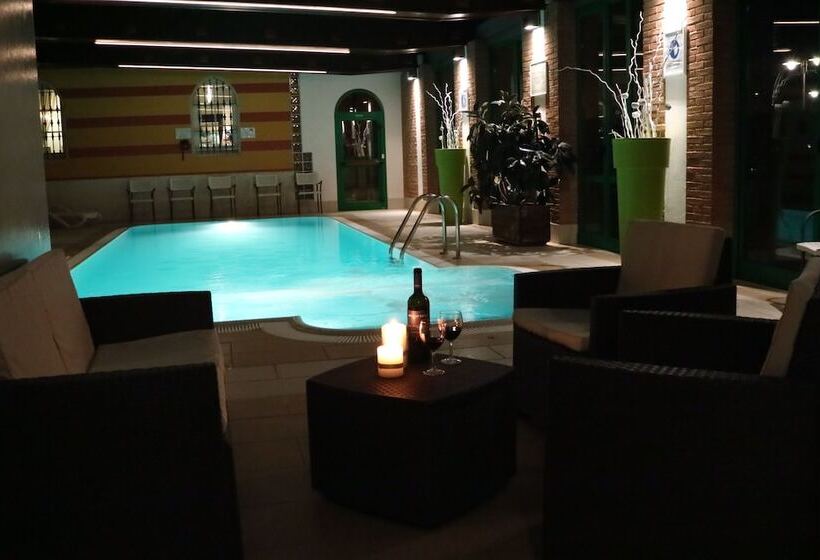 هتل Villa Malaspina