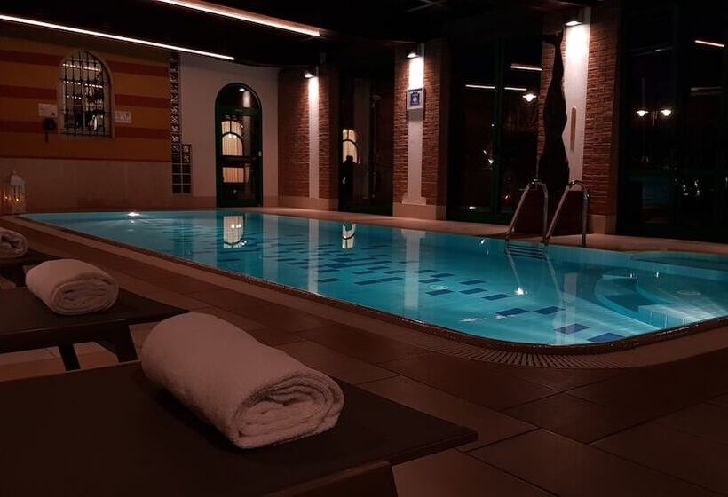 هتل Villa Malaspina