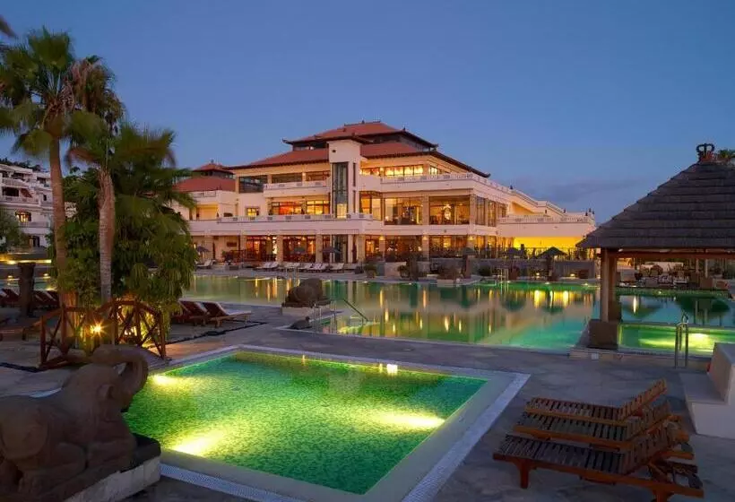 Regency Country Club, Apartments Suites