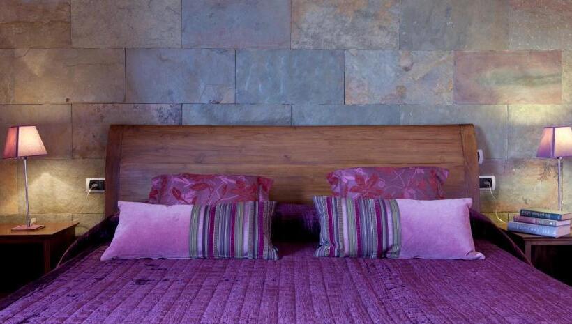 Regency Country Club, Apartments Suites