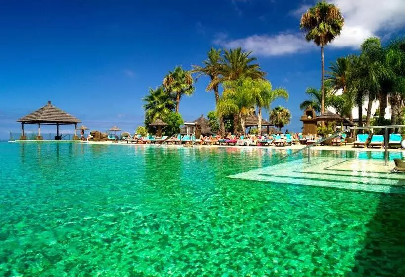 Regency Country Club, Apartments Suites