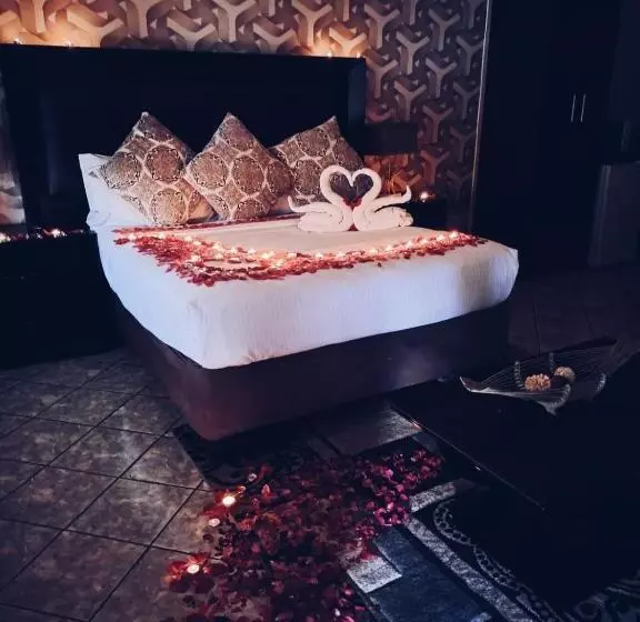 Ecotel Premier Lodge & Conference Centre