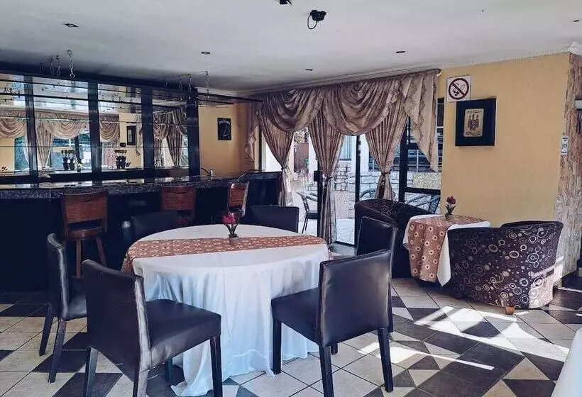 Ecotel Premier Lodge & Conference Centre