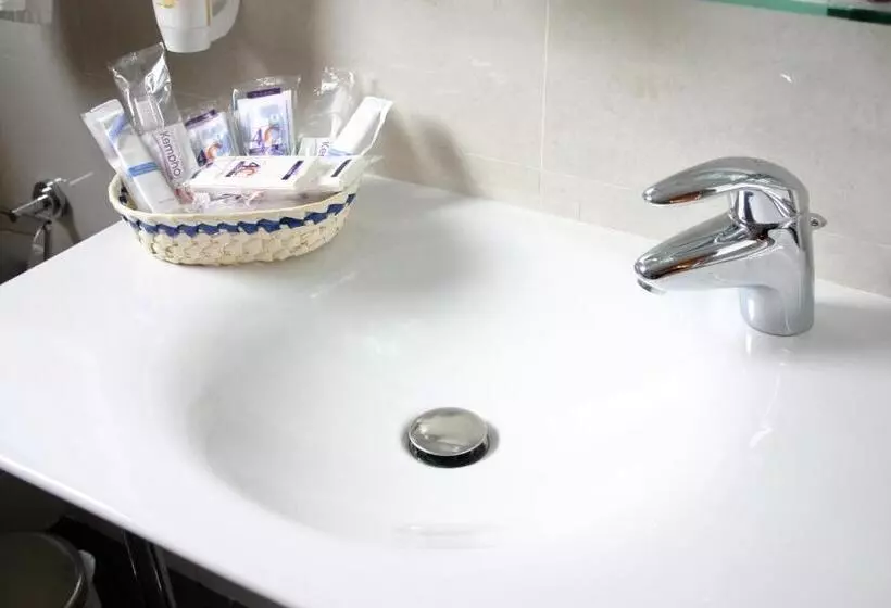 هتل 4c Bravo Murillo