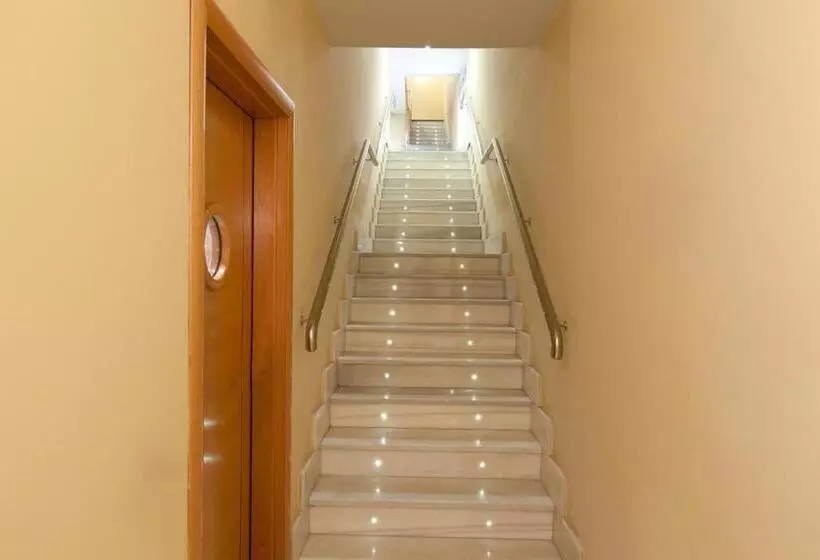 هتل 4c Bravo Murillo