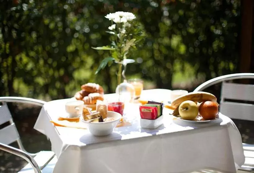 호텔 Anusca Palace