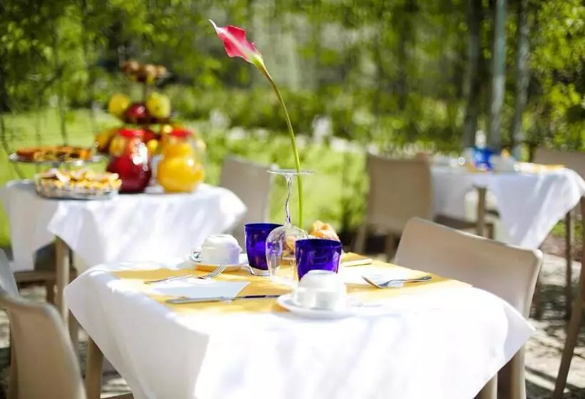 호텔 Anusca Palace