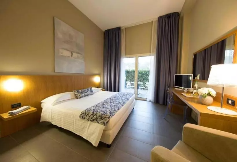 호텔 Anusca Palace