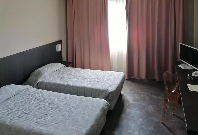 호텔 Anusca Palace