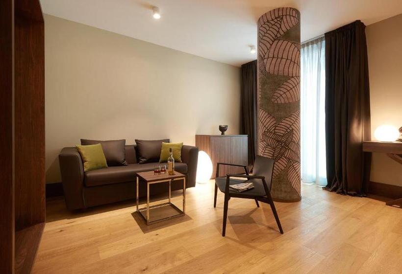 فندق Anusca Palace