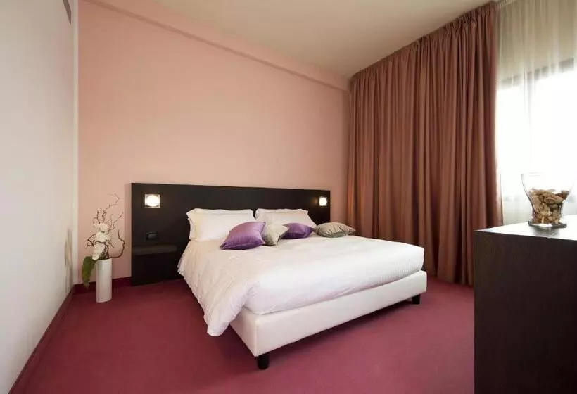 호텔 Anusca Palace