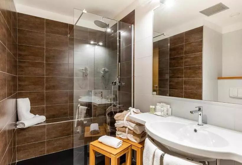 호텔 Anusca Palace