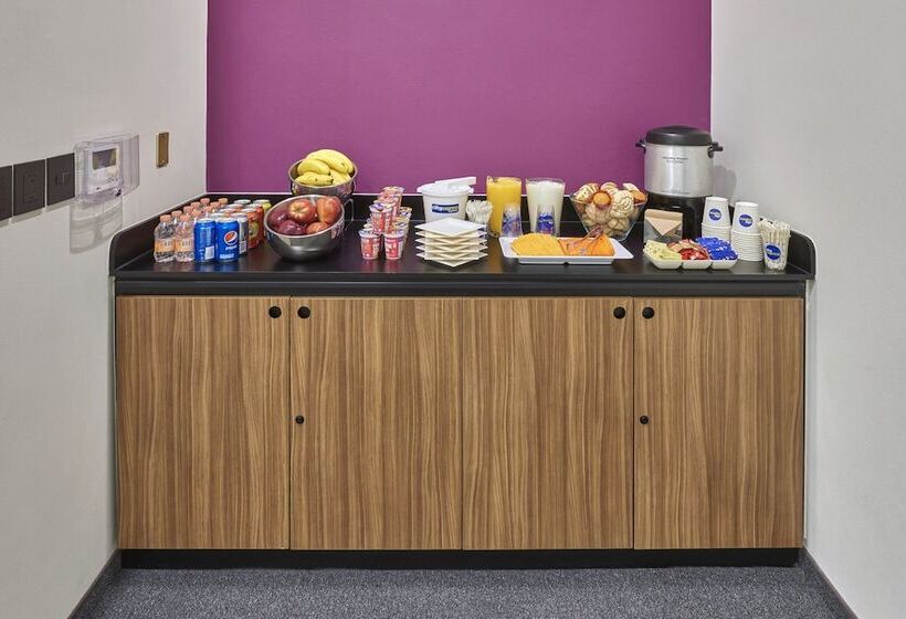 Otel City Express By Marriott Tampico