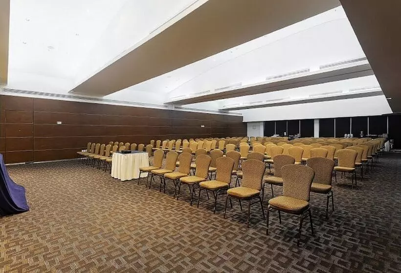 בית מלון כפרי Crowne Plaza Villahermosa, An Ihg