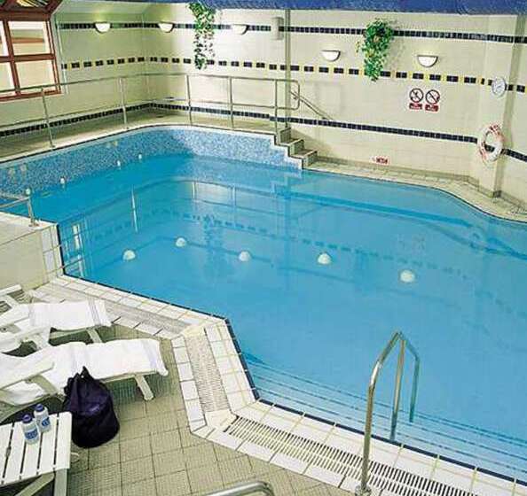 فندق Doubletree By Hilton London Elstree