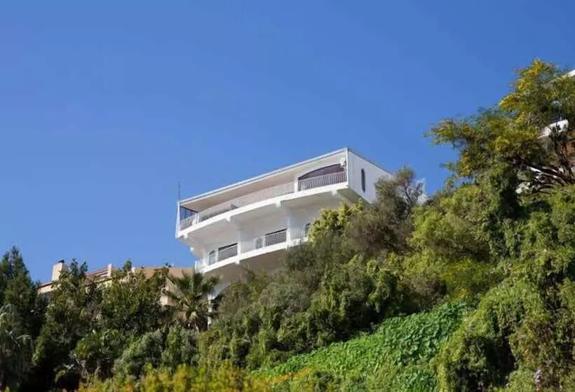 فندق Harbourview Lodge