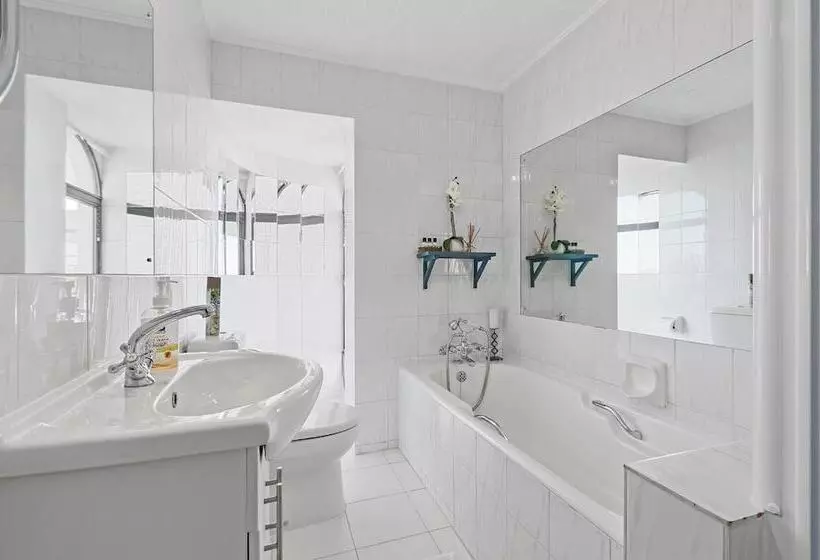 فندق Harbourview Lodge