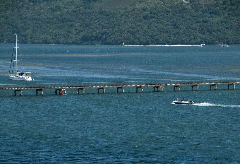 호텔 Hide Away Guest House