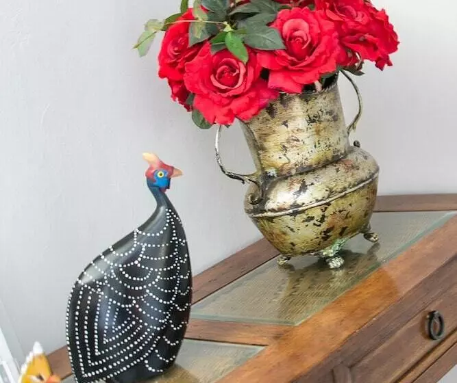 호텔 Hide Away Guest House