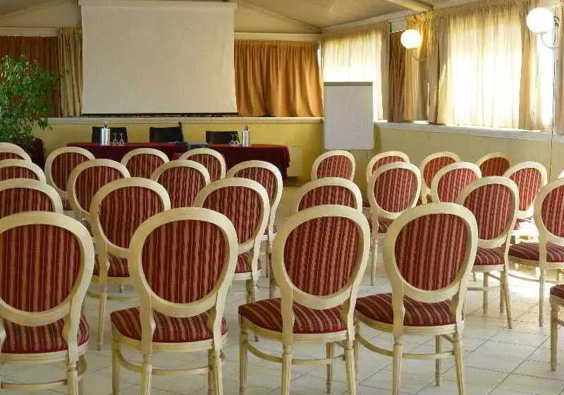 Imperial Beach   Dada Hotels