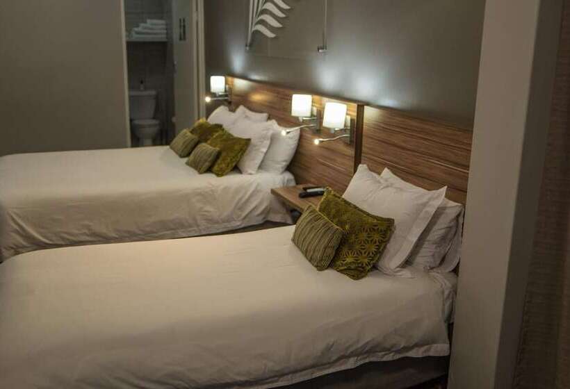 בית מלון כפרי Palm Lodge Guest House