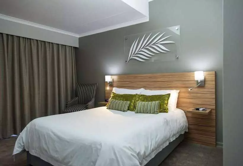 בית מלון כפרי Palm Lodge Guest House